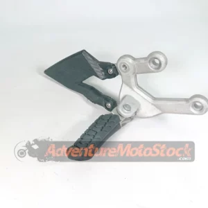 Cale-pied droit et support - KTM 990 SuperDuke 2007 - 6100303900001S - 61003051000 - 61113032000