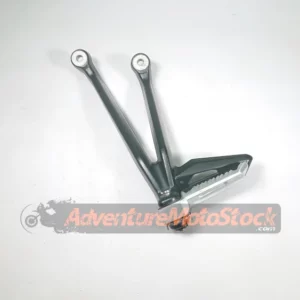 Repose-pied passager gauche - Triumph Street Triple RS 765 - T2081987
